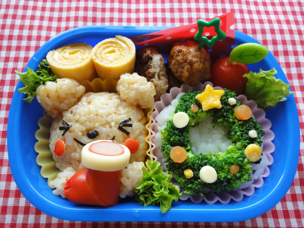 キャラ弁 クリスマス くまちゃんとクリスマスリースのお弁当 子連れハワイ旅行blog