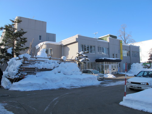 朝の凛冽・－１４・５℃が昼は輝く雪景となる：１月２４日（金）、米沢の雪景・・・１_c0075701_2282359.jpg