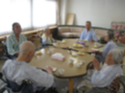 ご挨拶と誕生日会_b0159098_1559848.jpg