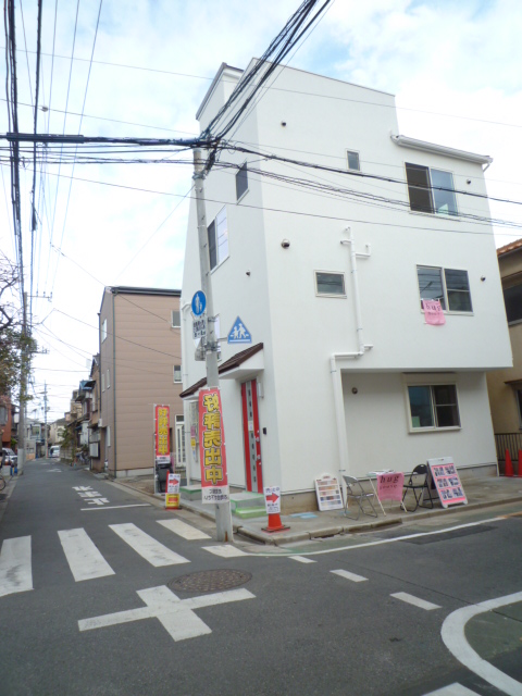 完成祝いのお花_b0246953_19314331.jpg