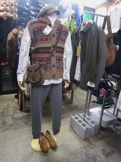 今でしょ!★? 的なKNIT VEST です。。。OLD DERBY KNIT HOOD VEST!★!_d0152280_138892.jpg