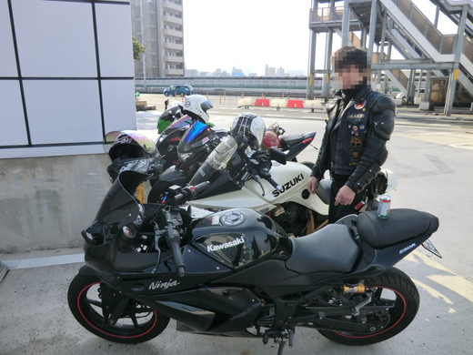 d0221319_04213.jpg