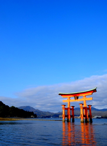 「広島・宮島 蔵宿いろはの朝ごはん&最後の鳥居」_a0000029_9334315.jpg