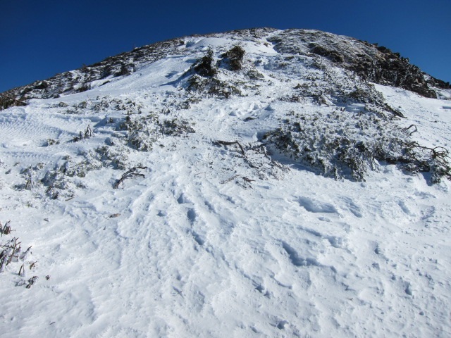 【西尾根経由で雪の天狗岳へ　その２　西天狗・東天狗へ】_f0202271_15113189.jpg