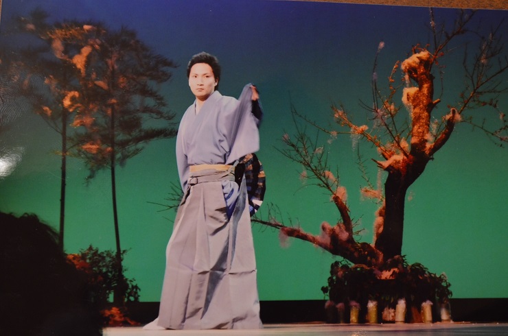 新春歌舞ショー 自分の踊る姿_d0230676_171786.jpg