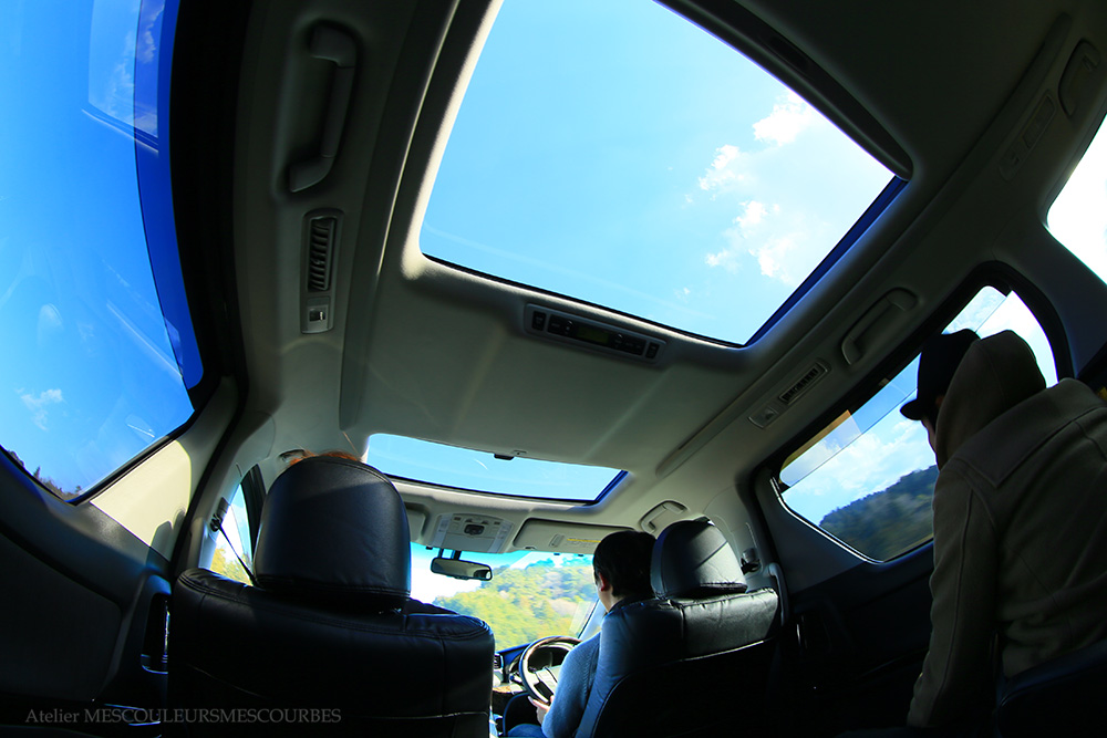 撮影用に 天窓のある車を買いました 株式会社めくるめく Staff Blog