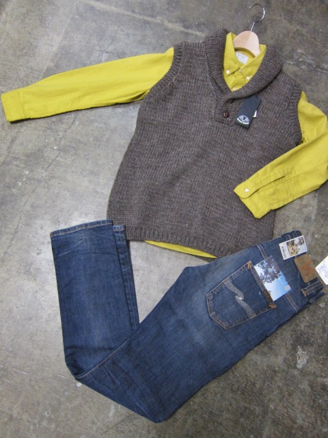 BLACK SHEEP (MADE in England) ・・・ Shawlカラー KNIT VEST！♪！_d0152280_2325363.jpg
