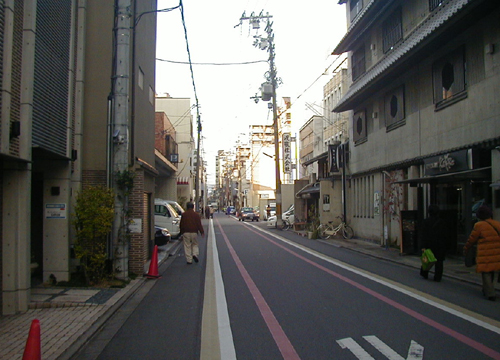 ●道を行く_d0053294_1483427.jpg