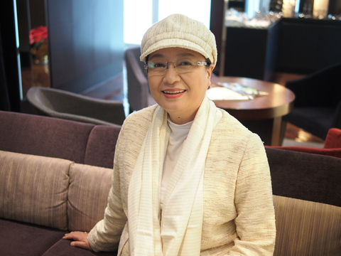 女優・三林京子さん!_e0195325_18295689.jpg