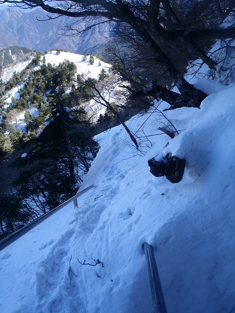 四国 厳冬期の石鎚山!(本編)_c0147398_14152364.jpg