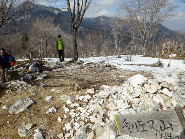 大峰「和佐又山(冬）」：大普賢の御膝元をひた歩く_c0066176_10351393.jpg