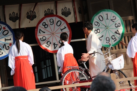 2014・2月3日　　節分・八幡神社へ・特製恵方巻き_c0067508_23101740.jpg