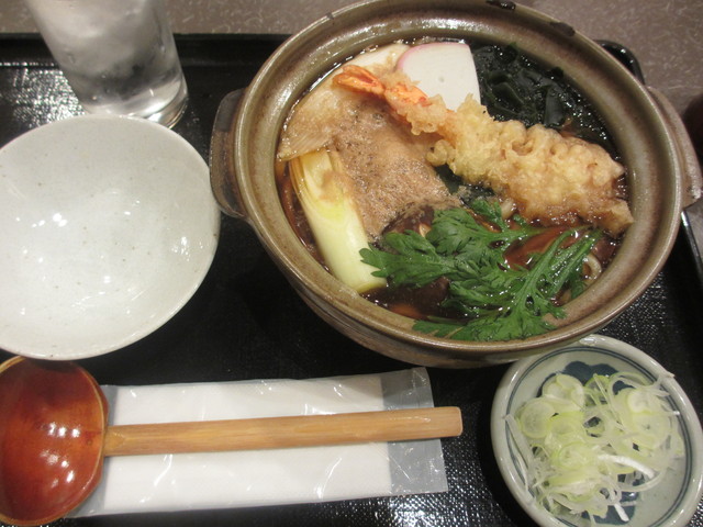 鍋焼きうどん_c0212604_22405680.jpg