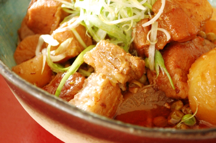 大根と豚の味噌豆板醤コクうま角煮 エリオットゆかりの美味しい食卓 おしゃれな簡単料理 大根と豚の味噌豆板醤コクうま角煮 エリオットゆかりの美味しい食卓 おしゃれな簡単料理