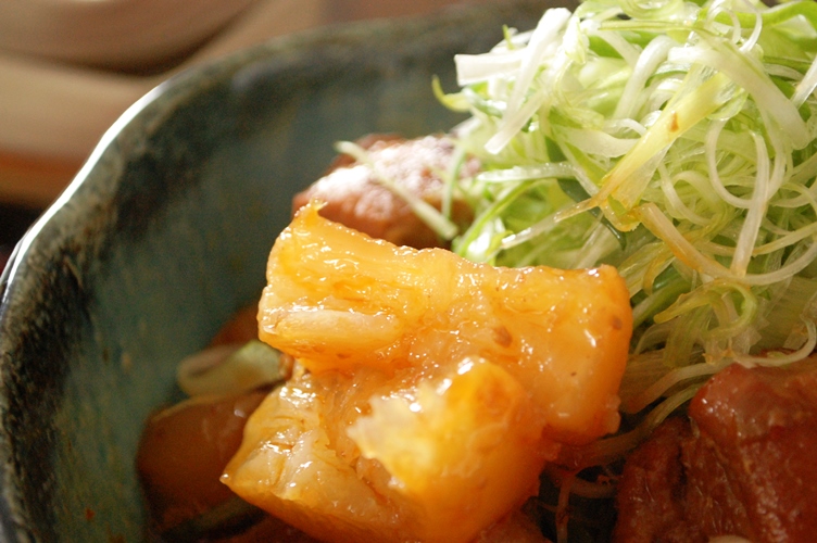 大根と豚の味噌豆板醤コクうま角煮_d0104926_3315257.jpg