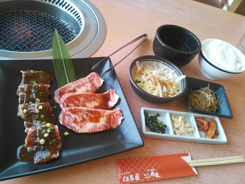 ランチは焼き肉@但馬屋(多摩)_c0212604_20113977.jpg
