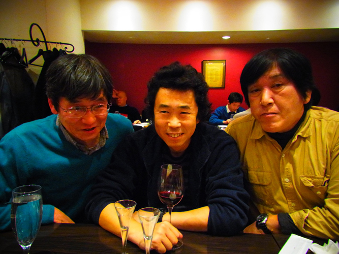 ワインとグルジア料理を堪能し、「むかしお兄さん&おねえさんの宴」は絶好調!!_e0120614_17293118.jpg