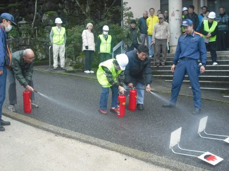 宮島地域自主防災会 防災訓練(リーダー編)_f0229523_16251486.jpg