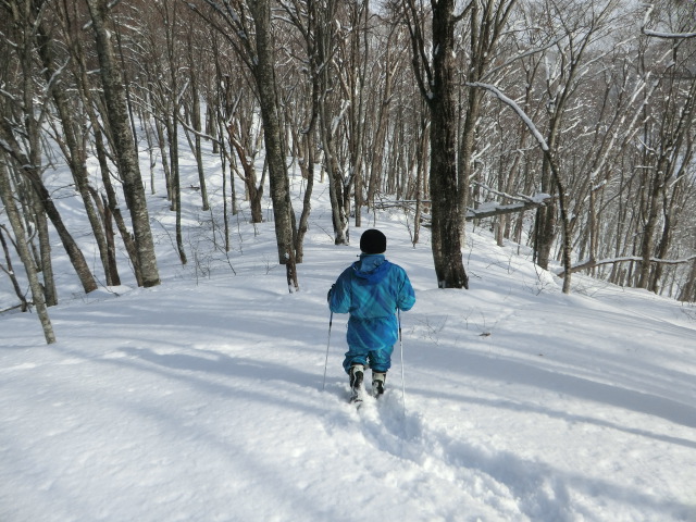 スノーシュウでの山歩きも楽しいですよ！_c0160368_2127239.jpg