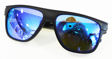OAKLEYニューライフスタイルサングラスBREADBOX(ブレッドボックス)入荷!_c0003493_14582613.jpg