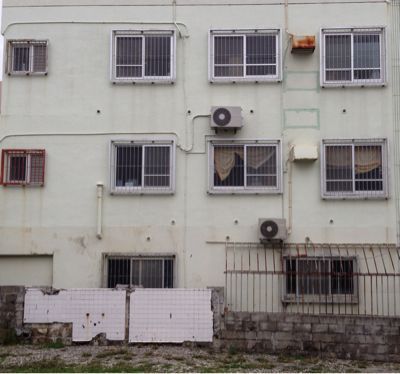 実家周辺の沖縄らしい建築_b0014003_17582027.jpg