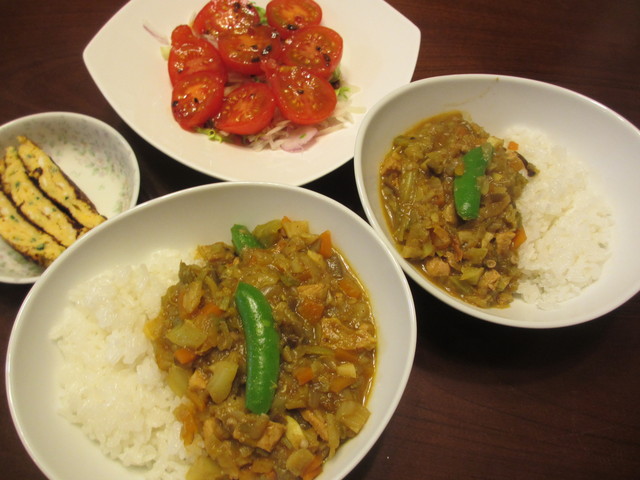 ランチの残りはカレーにリメイク!_c0212604_1813793.jpg