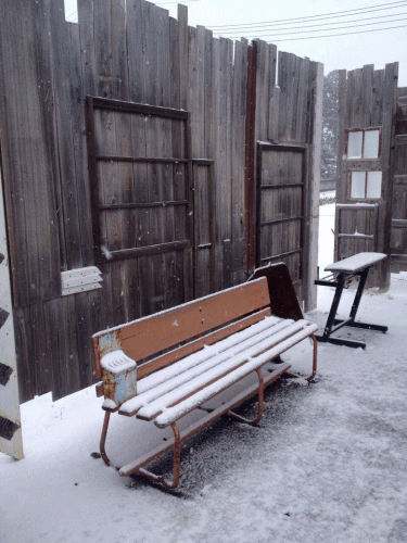 明日は通常営業致します。_a0251920_22052392.gif