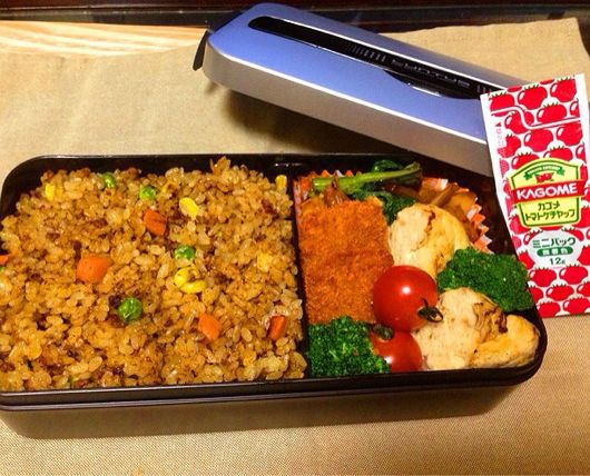 金曜日のお弁当 カレーピラフ すいとう日記 金曜日のお弁当 カレーピラフ すいとう日記