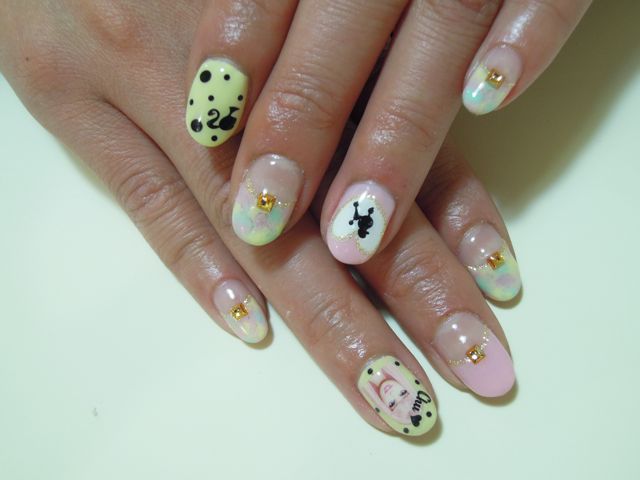 Barbie Nail_a0239065_15145874.jpg