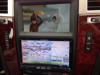 キャデラックエスカレード ツインモニターキット取付_b0127002_1415360.jpg