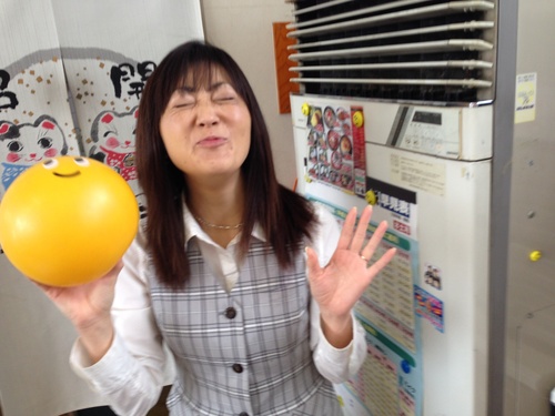 2月9日(日)M様プリウスご成約~!!阿部ちゃんニコニコブログ★ランクル ディーゼル ハマー★_b0127002_16542762.jpg