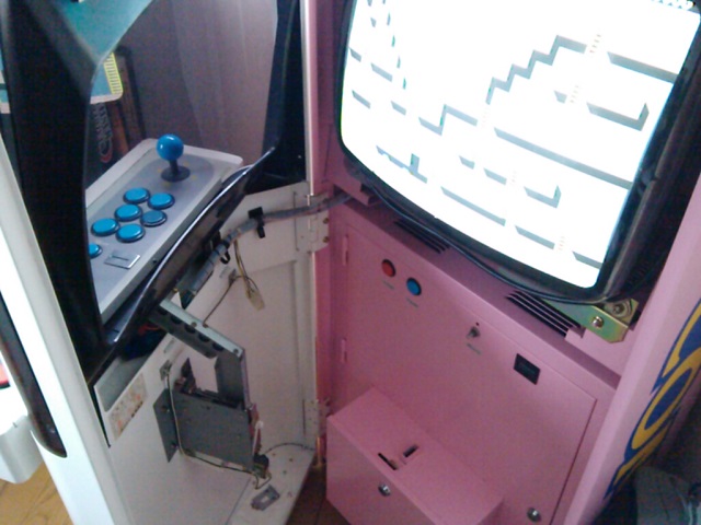 CAPCOM ミニキュート : CLUB 80's CAPCOM ミニキュート : CLUB 80's