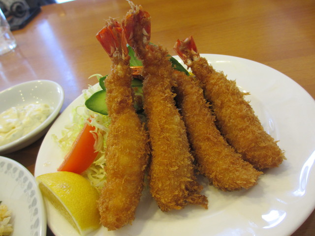 祝・部活復帰!「洋食おがわ」の豪華エビフライ☆(八王子)_c0212604_14475584.jpg