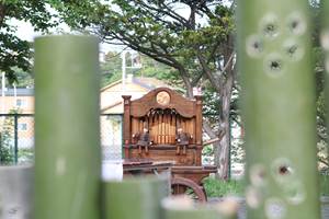 湯倉神社で はじめての手廻しオルガン_d0179447_2353610.jpg