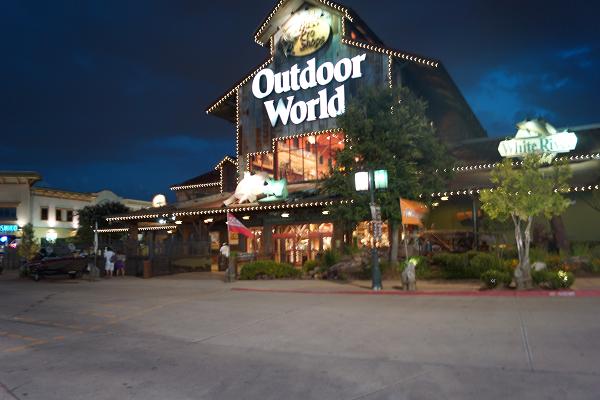 徹底解剖！バスプロ・ショップス視察＜ルイジアナ州＞ : FiSHTRiP