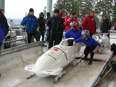 氷上のF1、ボブスレージャパンを応援しよう！：もっとも宇宙飛行に近いスポーツ！_e0171614_18263919.jpg