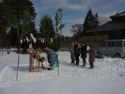雪中の地鎮祭。_a0059217_13235198.jpg
