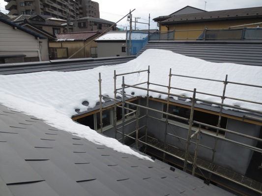 朝霞の家 建具枠自主塗装完了_c0310571_11045905.jpg