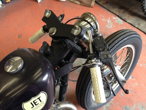 SR400カスタム クリリン号セパハン化_a0164918_1327278.jpg