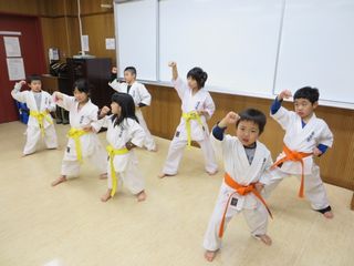 手稲教室　今日も楽しく元気に稽古!_c0118332_2323972.jpg