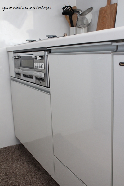 キッチンの深い引出に簡易棚_e0294761_23314542.jpg