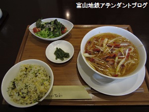 隠れ家的、中華のお店でランチ_a0243562_1426265.jpg