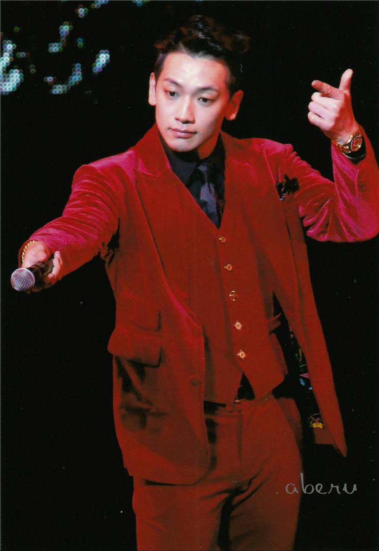 ピ・ジナ効果グッド...RAIN、 \'ラ·ソング」に底力炸裂\'3位\'_c0047605_0351872.jpg