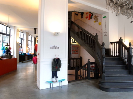 BONTON, Filles de Calvaire, bientôt à Tokyo ! - ボントン、もうすぐ東京に!_a0231632_0315729.jpg