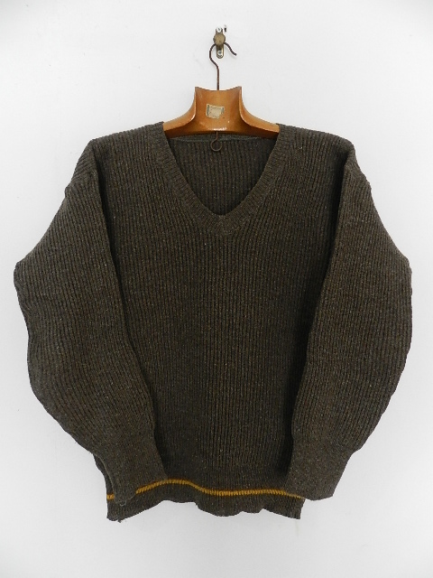 Swedish army 40\'s v-neck knit_f0226051_13321555.jpg