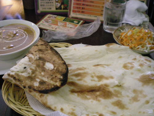 カレー屋さんでランチ　先週と今日_c0311276_16320371.jpg