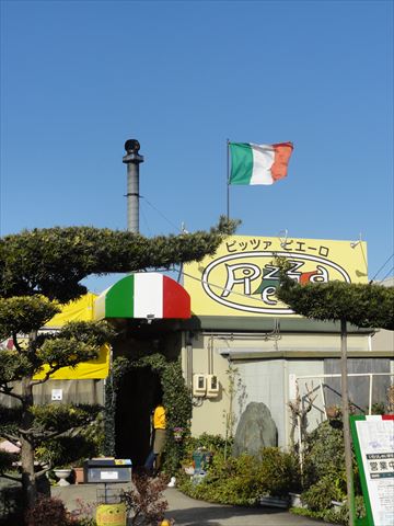 神様のピザ、ピエーロ_f0034816_3522269.jpg