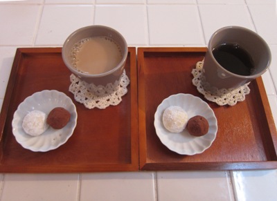 ふと疑問に思うこと と 友チョコ_d0249193_16181662.jpg