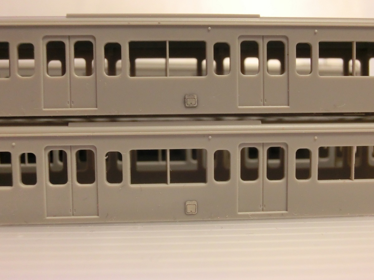 鉄道部品　形式板　103系2枚セット T022-11 国鉄103系 ウグイス・警戒色 関西線タイプ 6両セット