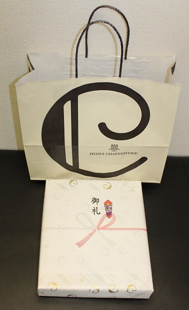 頬骨再構築術後、鼻尖縮小術(クローズ法)、鼻口唇角形成術 、鼻顎ラディエッセ注入術後約1年4か月_d0092965_2104696.jpg